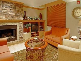 comfort suites meridian