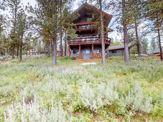 Treehouse Cabin (New Meadows) in New Meadows, Idaho.