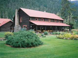 Wapiti Meadow Ranch-Cabins in Cascade, Idaho.