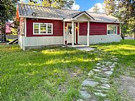 Little Red Cabin vacation rental property