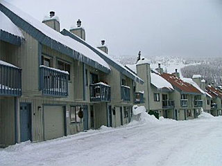 Picture of the Crystal Run Condominiums in Sandpoint, Idaho