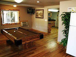 Picture of the Birch Glen Lodge & Motel  in Cascade, Idaho