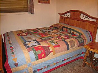 Picture of the Rooneys Lakefront Cabin in Donnelly, Idaho