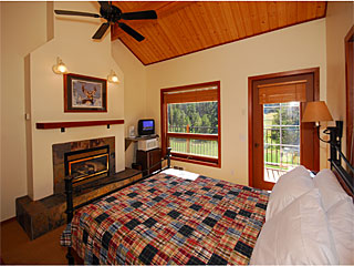 Picture of the Bear Creek Lodge in McCall, Idaho