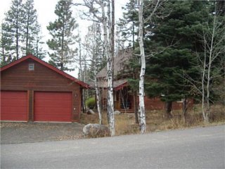 Picture of the Cedar on the Sixth in McCall, Idaho