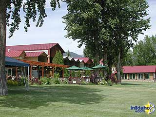 Best Western Edgewater Resort vacation rental property