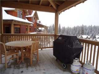 Picture of the Golden Bar Townhomes in Donnelly, Idaho