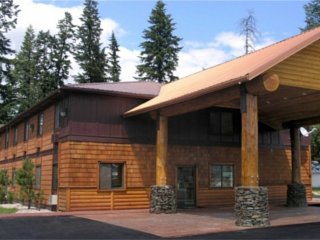 Guest House Lodge Sandpoint vacation rental property