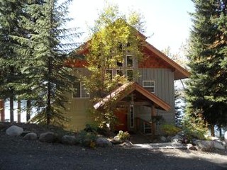 Picture of the Frederick Lake in McCall, Idaho