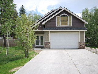 Fir Street vacation rental property