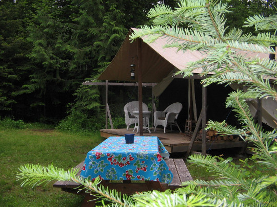 Picture of the Huckleberry Tent and Breakfast in Sandpoint, Idaho