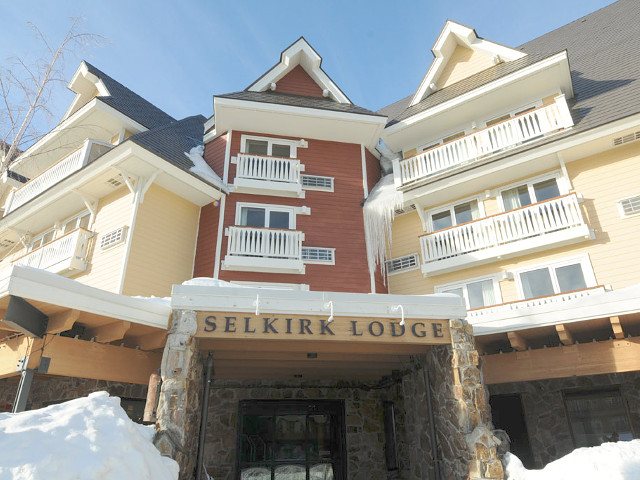 Picture of the Selkirk Lodge in Sandpoint, Idaho