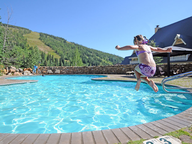 Picture of the Selkirk Lodge in Sandpoint, Idaho