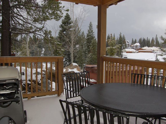 Picture of the Golden Bar Townhomes in Donnelly, Idaho