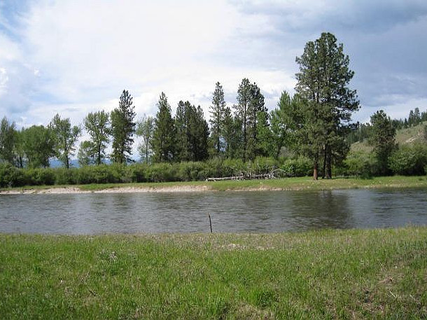Picture of the Riverside Park Cabin in Garden Valley, Idaho