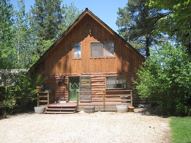 Picture of the Riverside Park Cabin in Garden Valley, Idaho