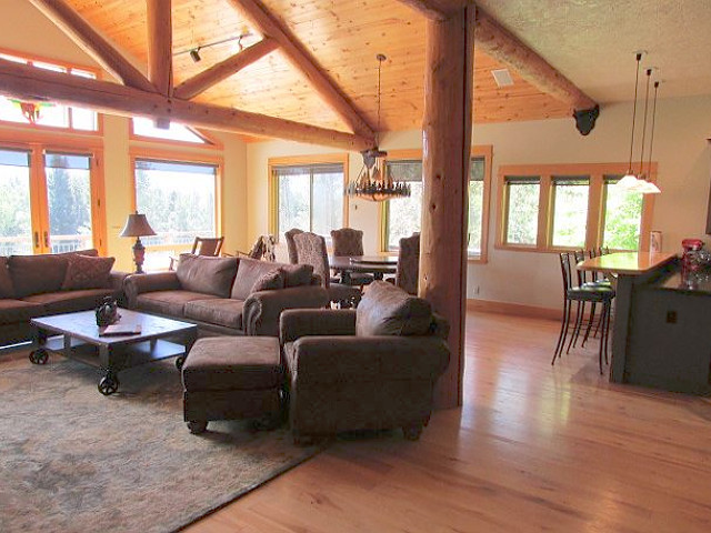 Picture of the Bright Moon Lodge in McCall, Idaho