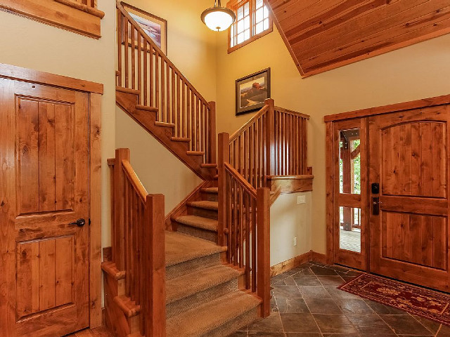 Picture of the Staircase Chalet 16 (Frame of Mind) in Donnelly, Idaho
