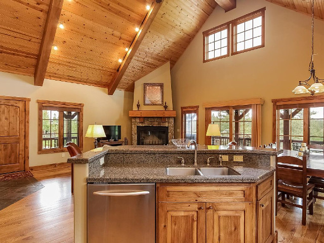 Picture of the Staircase Chalet 16 (Frame of Mind) in Donnelly, Idaho
