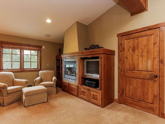 Picture of the Staircase Chalet 16 (Frame of Mind) in Donnelly, Idaho