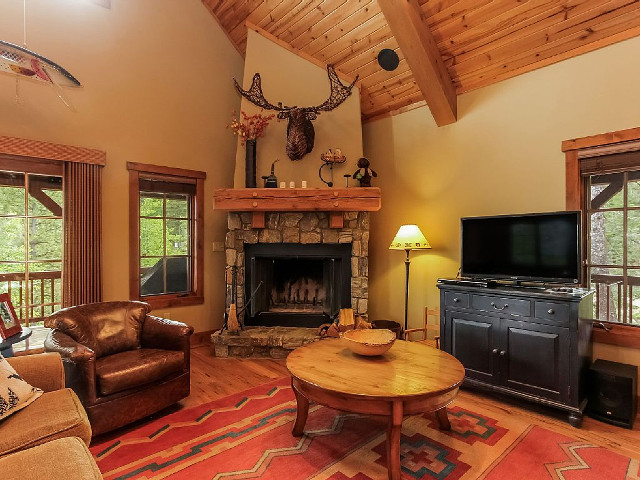 Picture of the Francois Chalet 20 (Lone Tree 20) in Donnelly, Idaho