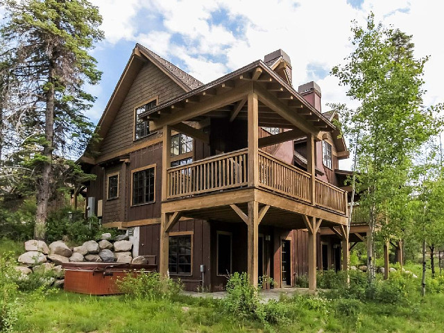 Picture of the Golden Bar Townhomes in Donnelly, Idaho