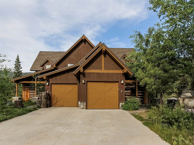 Picture of the Golden Bar Townhomes in Donnelly, Idaho