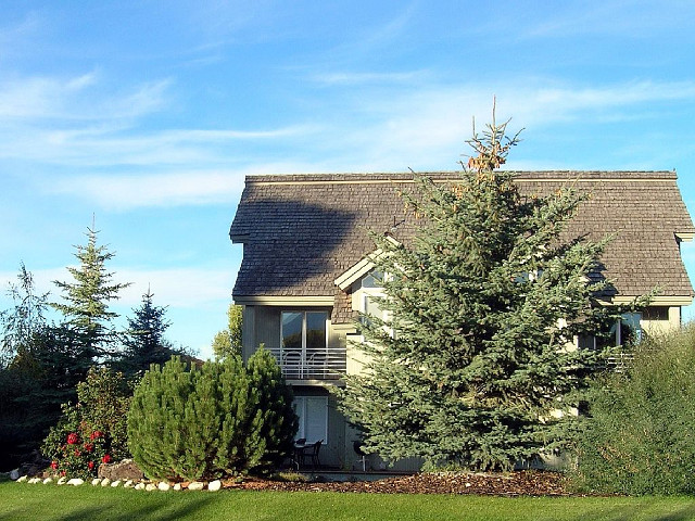 Picture of the Shadow Brook Condominiums in Driggs, Idaho