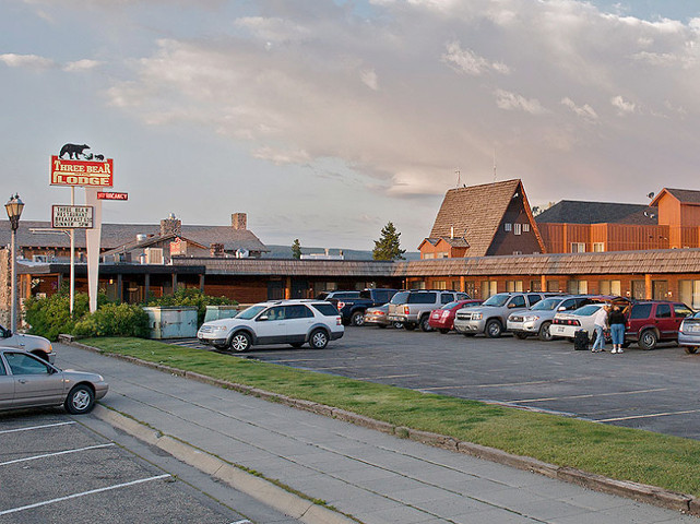 Picture of the Three Bears Lodge and Motel in West Yellowstone, MT, Idaho