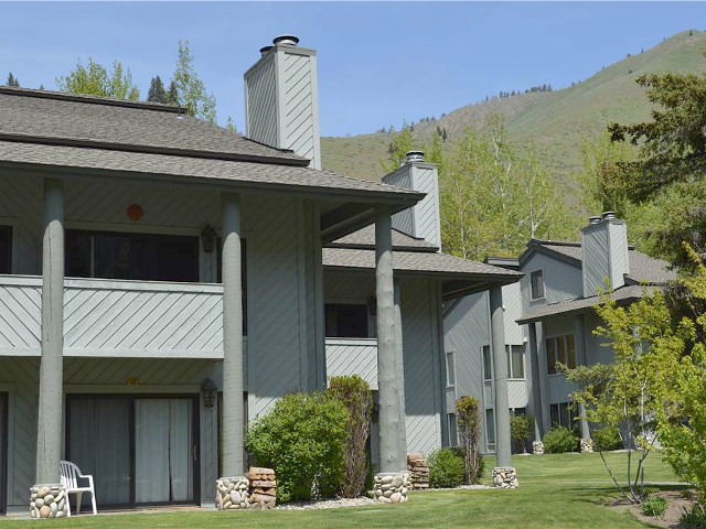 Picture of the Greyhawk in Sun Valley, Idaho