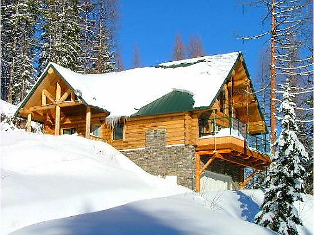 Picture of the Mogul Hill Road in Sandpoint, Idaho