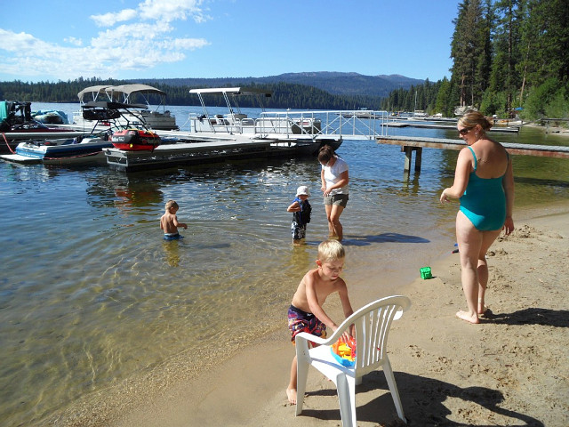 Picture of the Harris Cove Lodge in McCall, Idaho