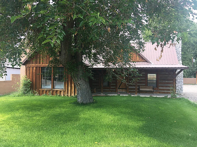 Picture of the Marsh Creek Inn in Albion, Idaho