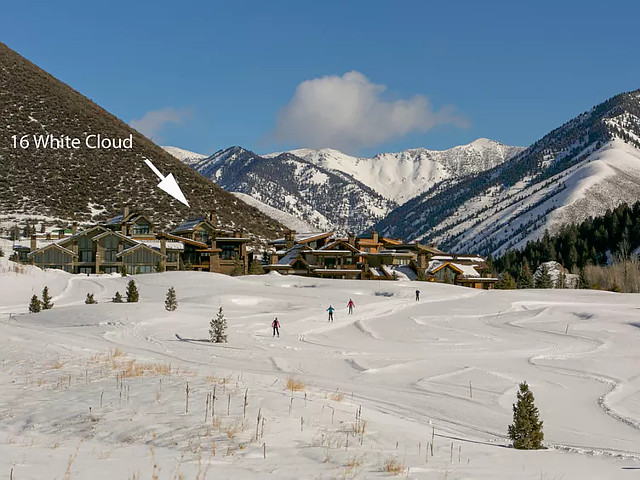 Picture of the White Cloud 16 in Sun Valley, Idaho