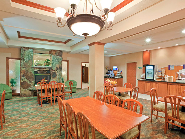 Picture of the Triple Play Resort Hotel & Suites in Hayden, Idaho