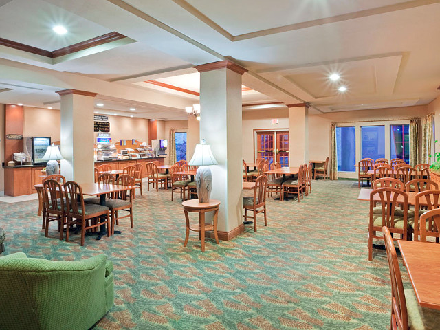 Picture of the Triple Play Resort Hotel & Suites in Hayden, Idaho