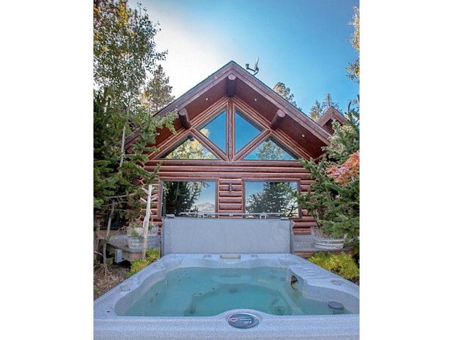 Picture of the Oden Bay Log Home in Sandpoint, Idaho