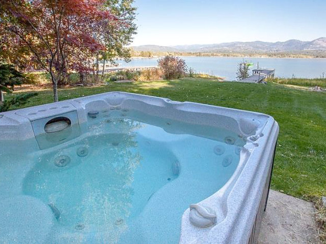 Picture of the Oden Bay Log Home in Sandpoint, Idaho