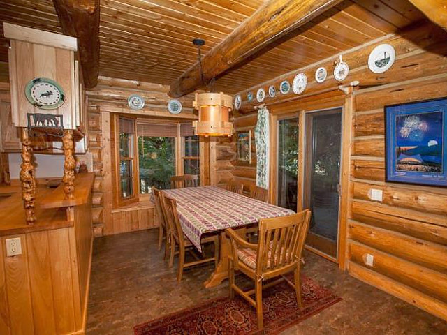 Picture of the Oden Bay Log Home in Sandpoint, Idaho