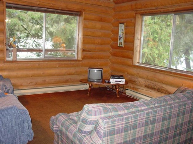 Picture of the Bottle Bay Cabins in Sandpoint, Idaho