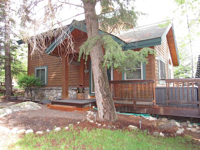 Picture of the Cabin on the Green in McCall, Idaho