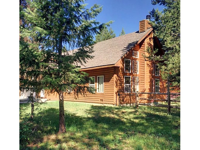 Picture of the Janets Cabin in Donnelly, Idaho