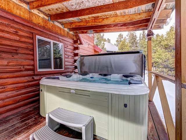 Picture of the Forest Lake Cabin in Donnelly, Idaho