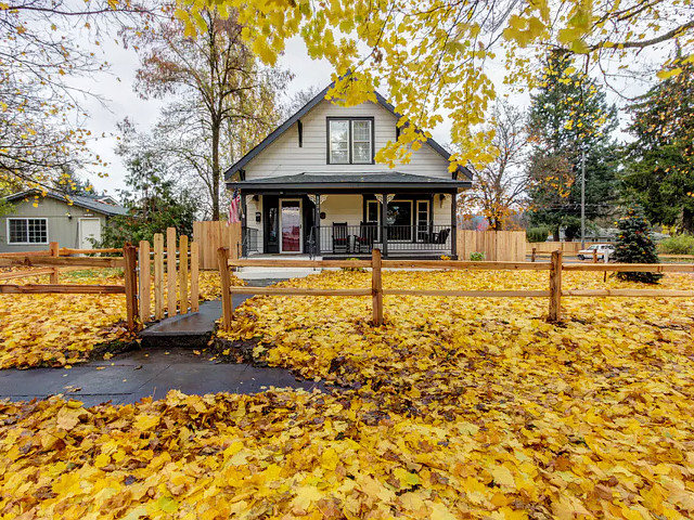 Picture of the House on the Corner - Coeur d Alene in Coeur d Alene, Idaho