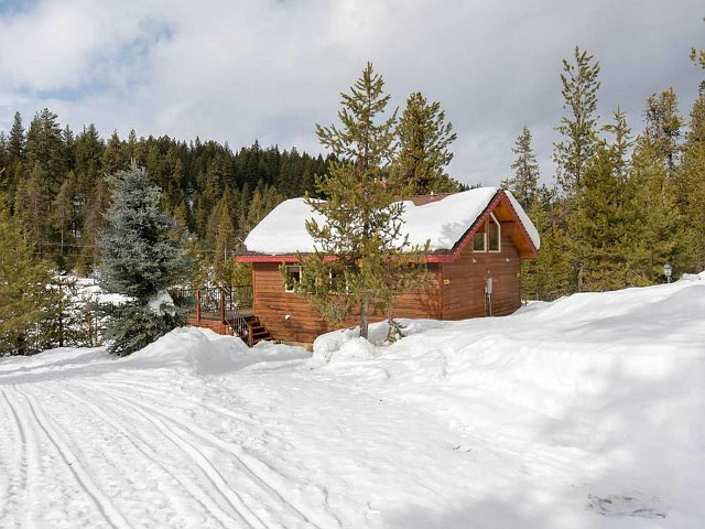 Picture of the Bear Creek Lodge in McCall, Idaho