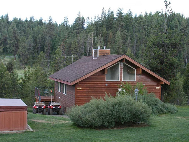 Picture of the Bear Creek Lodge in McCall, Idaho