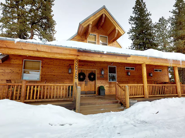 Picture of the Mountain View Lodge (Morgan Lodge) in New Meadows, Idaho