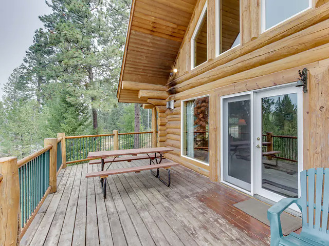 Picture of the Cascade Lakeview Log Cabin in Cascade, Idaho