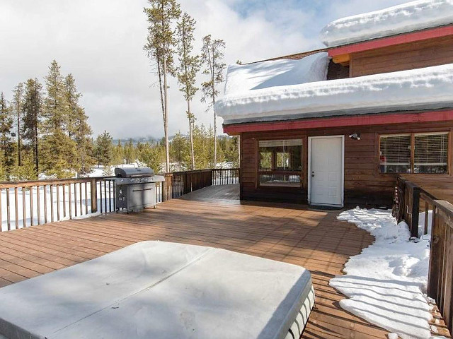 Picture of the Kodiak Family Cabin (Bear Creek) in McCall, Idaho