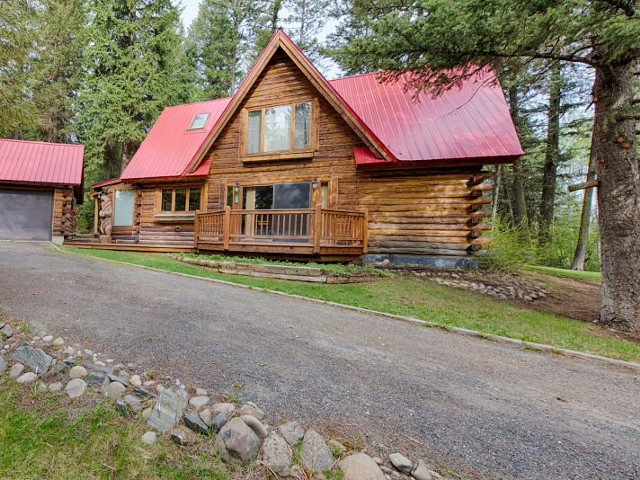 Picture of the Bear Lodge in McCall, Idaho